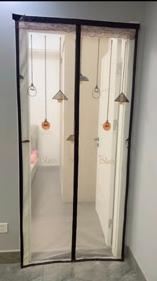 দরজা এবং জানালার জন্য জনপ্রিয় ম্যাগনেটিক জাল পর্দার পর্দা, যা রঙিন এবং কার্যকরী